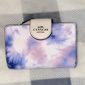 Coach Tie Die Corner Zip Medium Wallet